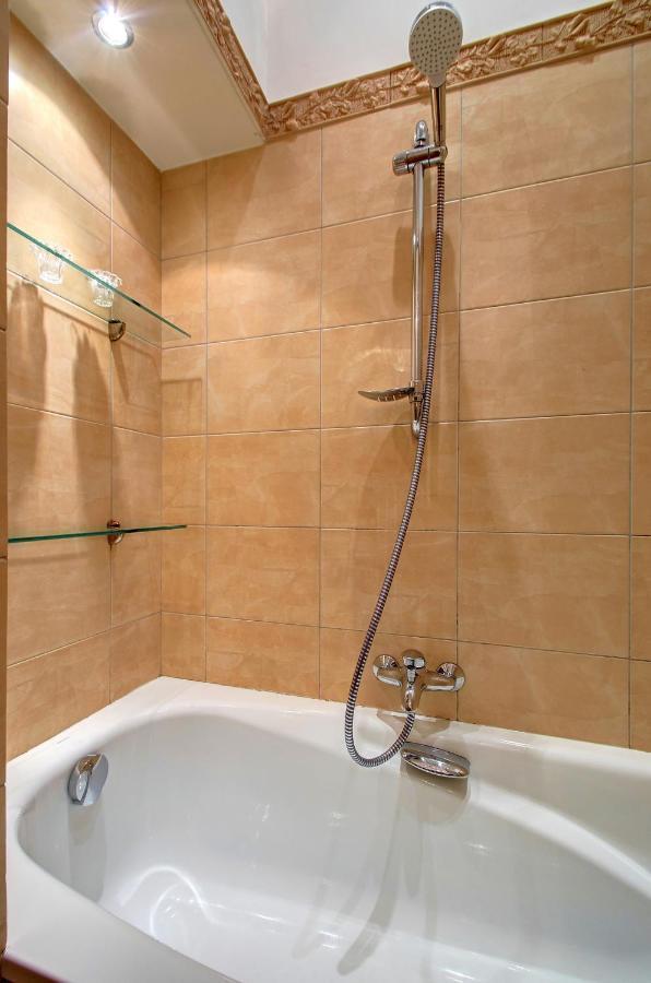 Romantic City Center Apartment In Old Town VNO Buitenkant foto